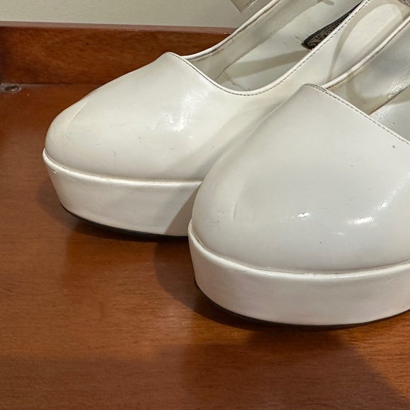 Funtasma Mary Jane Pump, White, Size 10 - Picture 13 of 14